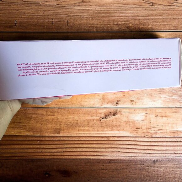 NIB BEAUTY BUNDLE OF 4 iTEMS. - Picture 6 of 10